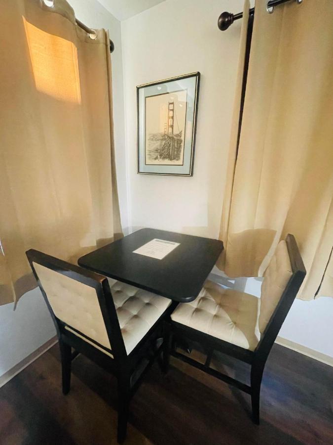 Riverfront Lodging Shady Cove 외부 사진