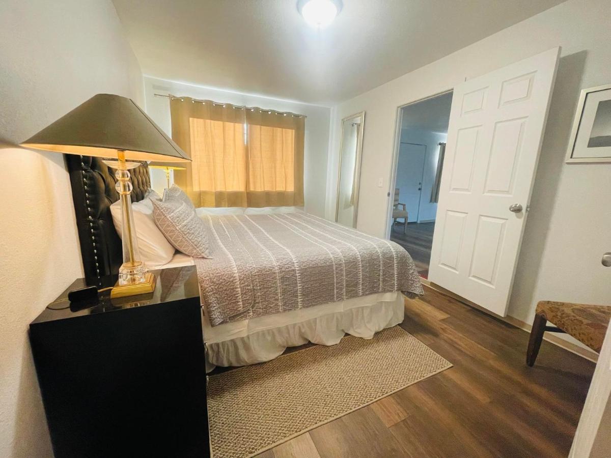 Riverfront Lodging Shady Cove 외부 사진